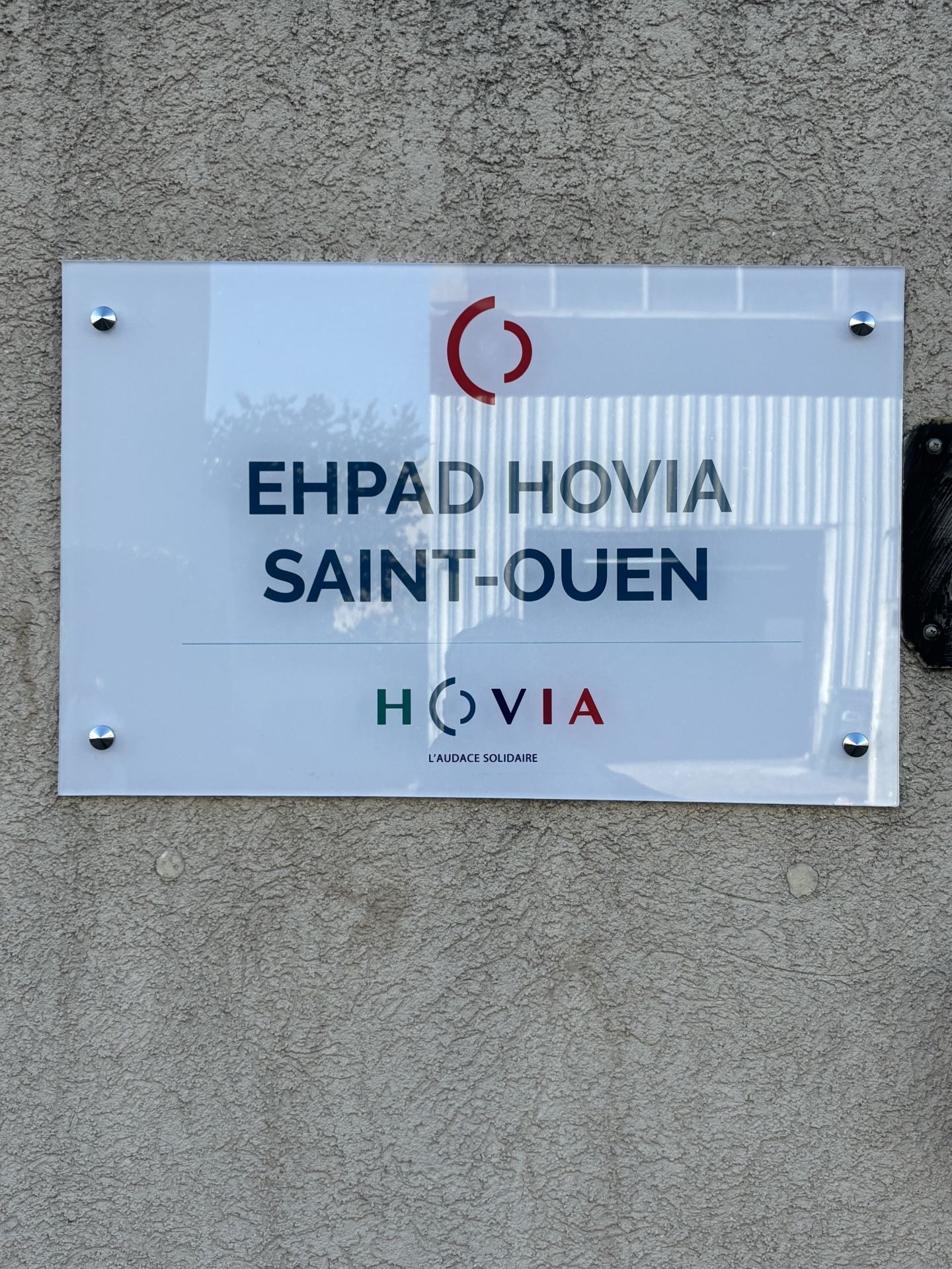 Plaque signalétique en plexiglas